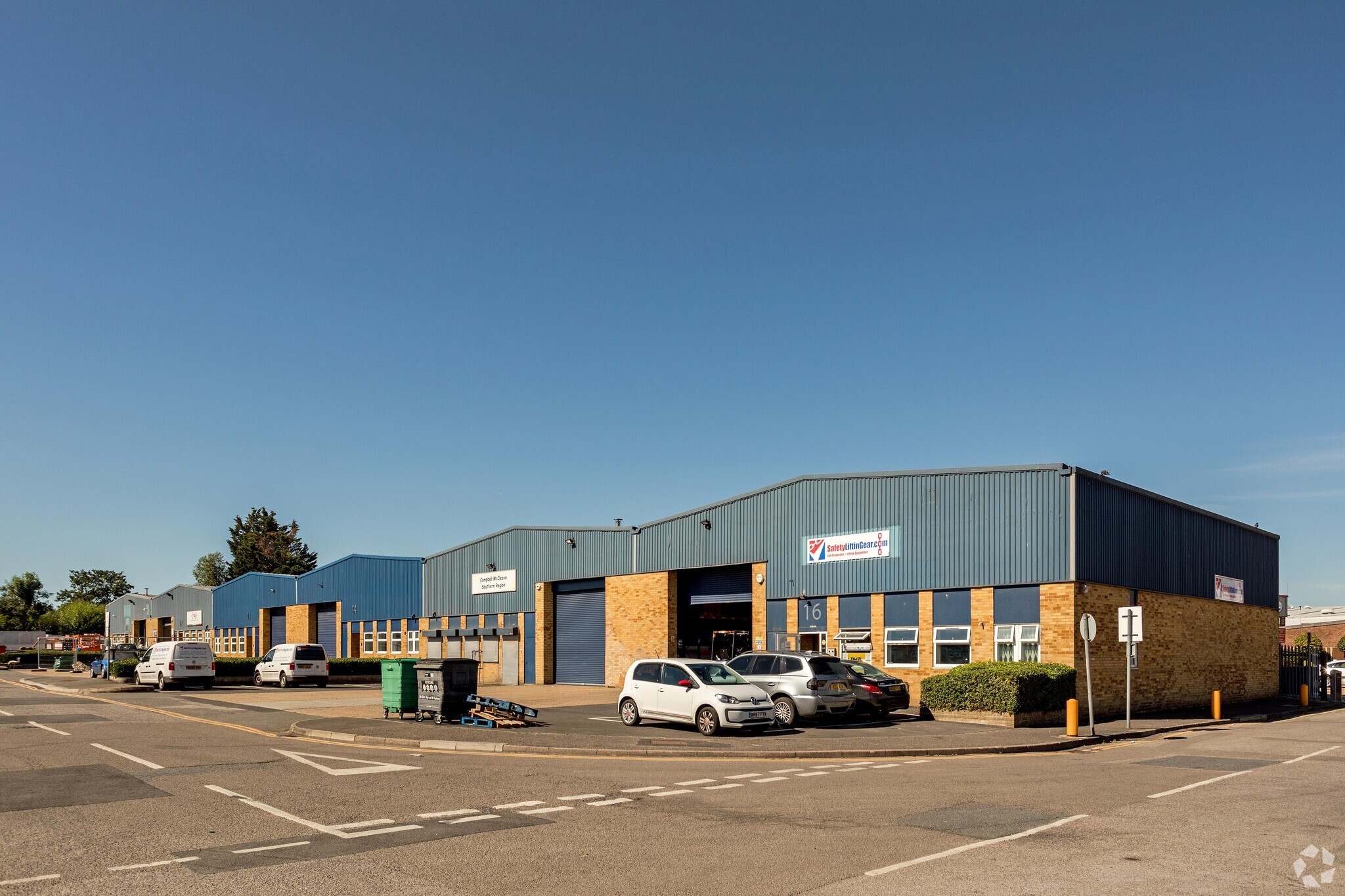 15 Liddall Way, West Drayton à louer Photo principale– Image 1 sur 2