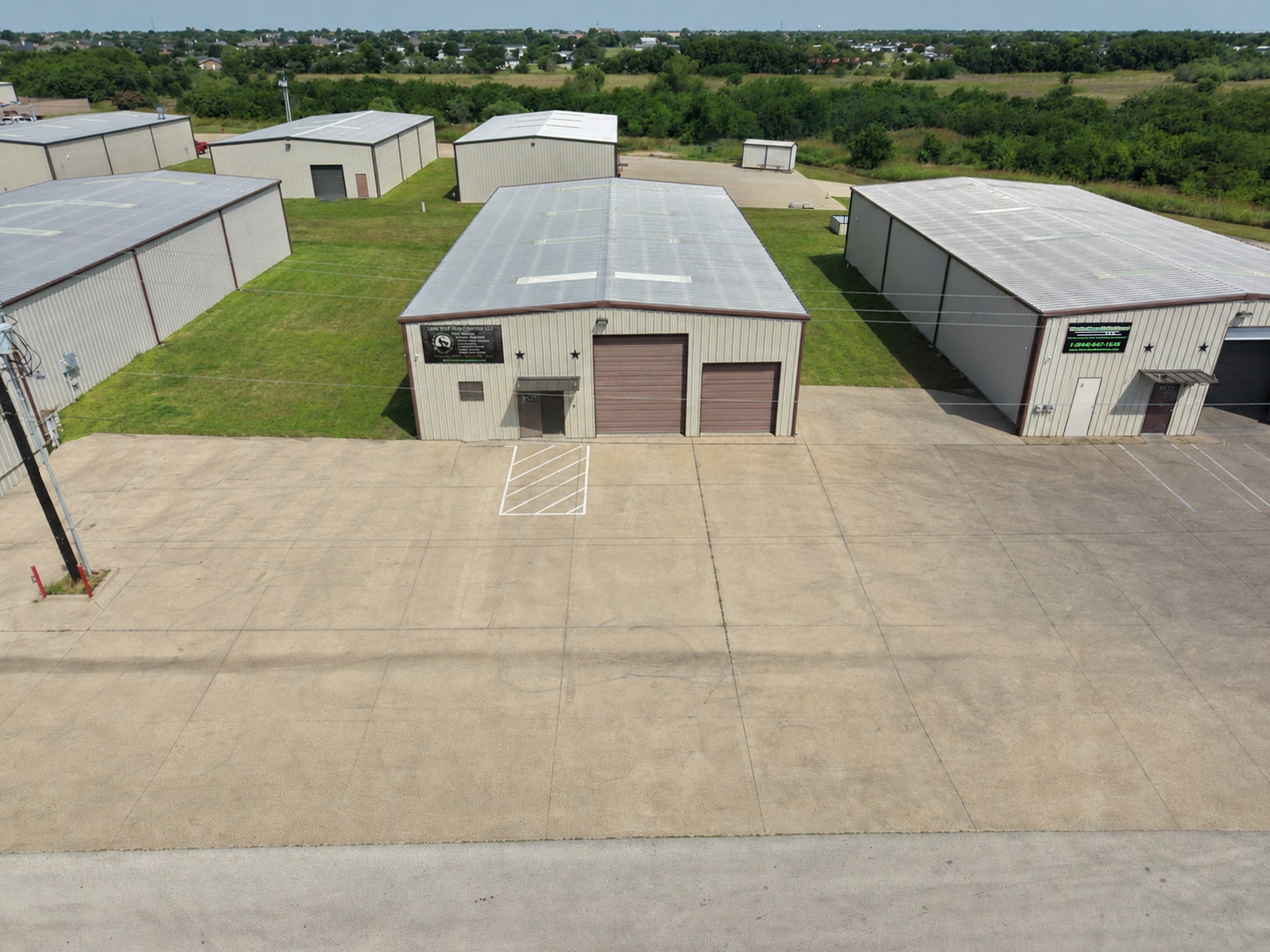 8525 Michael Talty Ave, Terrell, TX à louer Photo principale– Image 1 sur 3