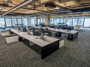 111 E Wacker Dr, Chicago, IL à louer Photo de l’immeuble– Image 1 sur 7