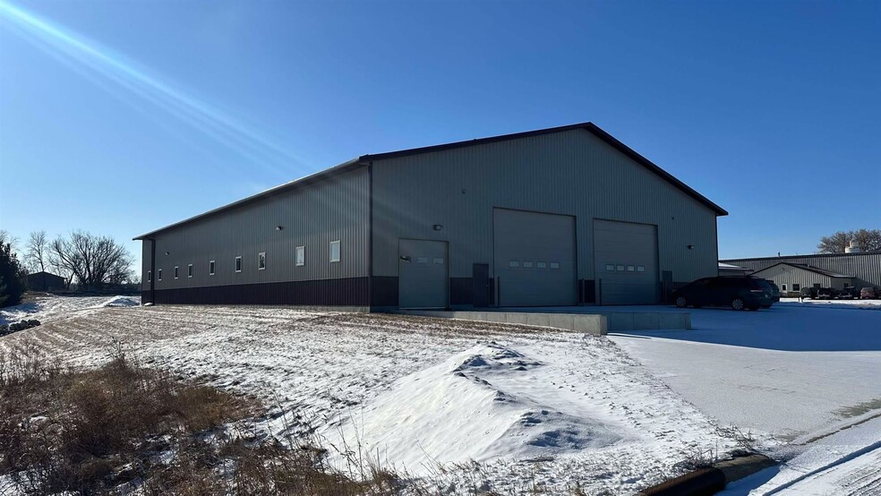 170 W Circle Dr, Saint Charles, MN à vendre - Photo de l’immeuble – Image 2 sur 24
