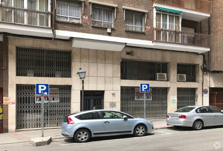 Immeuble residentiel dans Madrid, Madrid à vendre - Photo intérieure – Image 1 sur 1