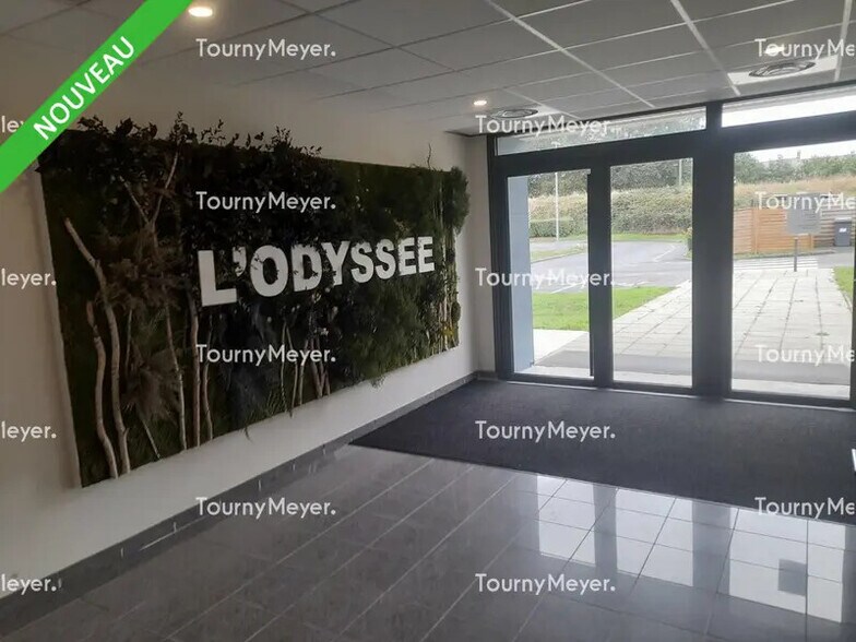Bureau dans Bruz à louer - Hall d’entrée – Image 2 sur 9