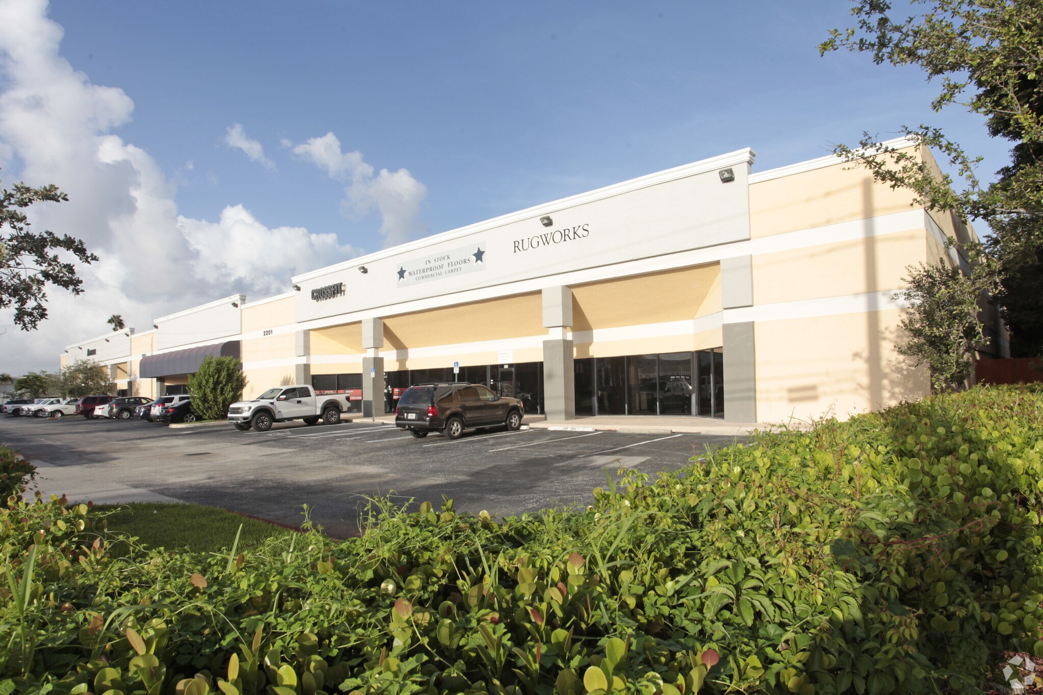 2201 N Andrews Ave, Pompano Beach, FL à louer Photo de l’immeuble– Image 1 sur 15
