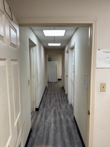 831 Crockett st, San Antonio, TX à louer - Photo de l’immeuble – Image 3 sur 13