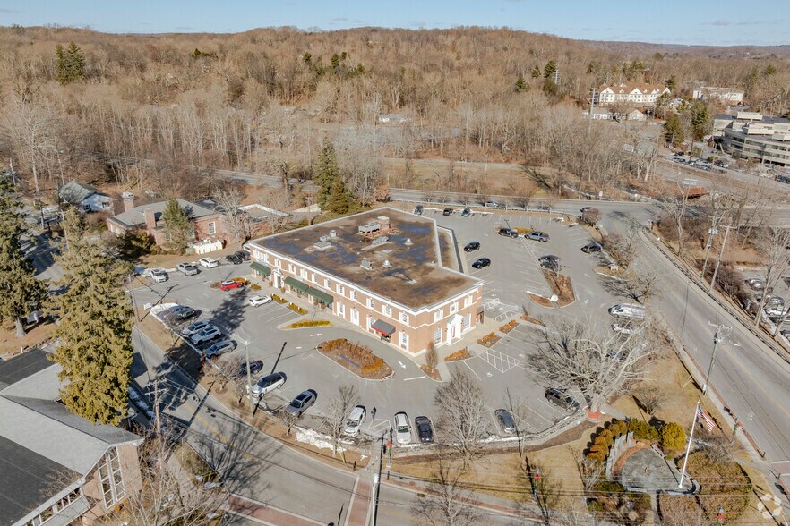 44 Old Ridgefield Rd, Wilton, CT à louer - Photo de l’immeuble – Image 3 sur 5