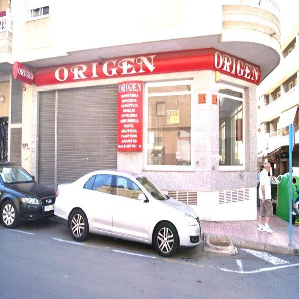 Local commercial dans Torrevieja à vendre - Photo de l’immeuble – Image 3 sur 8