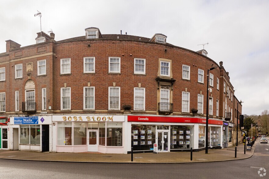 102 Easton St, High Wycombe à louer - Photo principale – Image 3 sur 4
