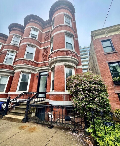 51st Ave, Long Island City, NY à vendre - Photo principale – Image 1 sur 1