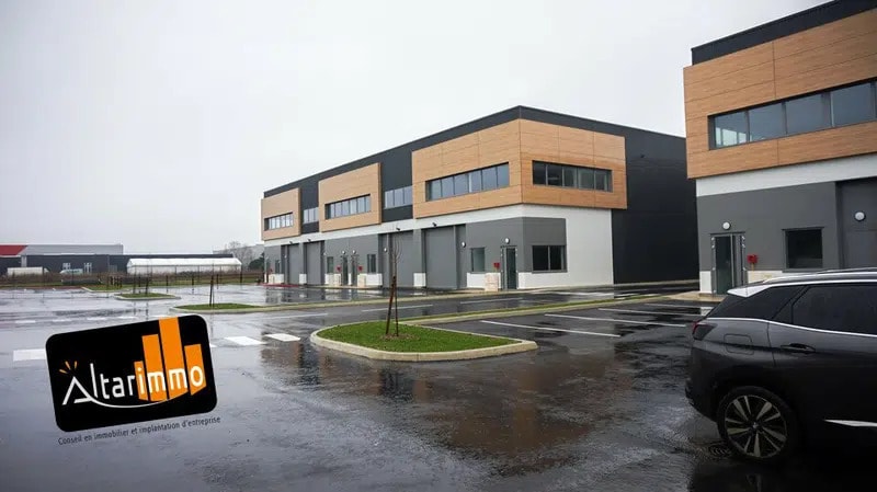 Local d'activités dans Gellainville à vendre - Photo de l’immeuble – Image 2 sur 9