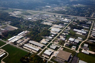 1130 Industrial Pky N, Brunswick, OH à louer Photo intérieure– Image 1 sur 2