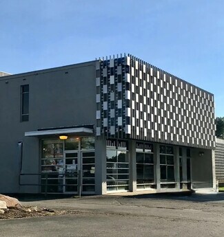 Plus de détails pour 2355 E Stadium Blvd, Ann Arbor, MI - Local commercial à louer