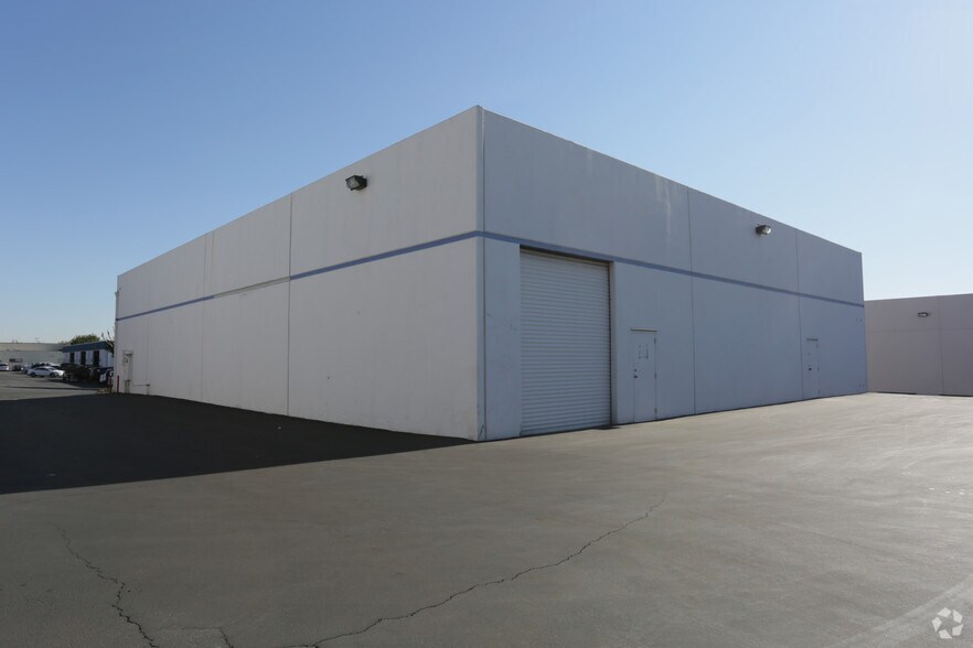 1271-1273 W 9th St, Upland, CA à louer - Photo de l’immeuble – Image 3 sur 3