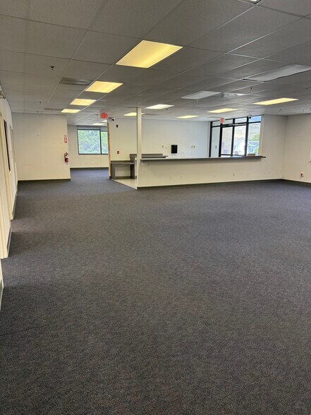 145 Prado Rd, San Luis Obispo, CA à louer - Photo de l’immeuble – Image 3 sur 5