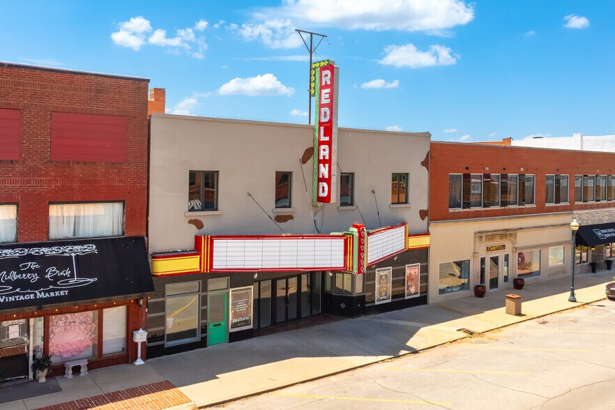 606 Frisco Ave, Clinton, OK à vendre - Photo de l’immeuble – Image 2 sur 27