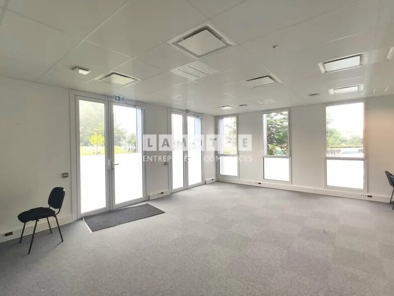 Bureau dans Nantes à louer - Photo de l’immeuble – Image 2 sur 5