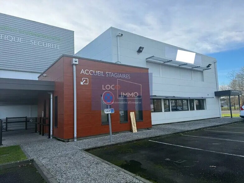 Local d'activités dans Sauvagnon à vendre - Photo de l’immeuble – Image 1 sur 13