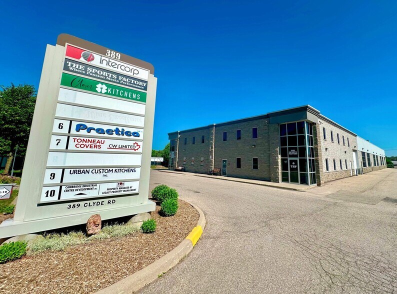 389 Clyde Rd, Cambridge, ON à louer - Photo de l’immeuble – Image 1 sur 4