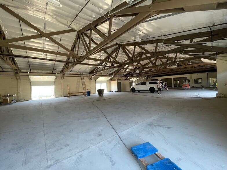 2360 Valley Rd, Reno, NV à louer - Photo de l’immeuble – Image 3 sur 12