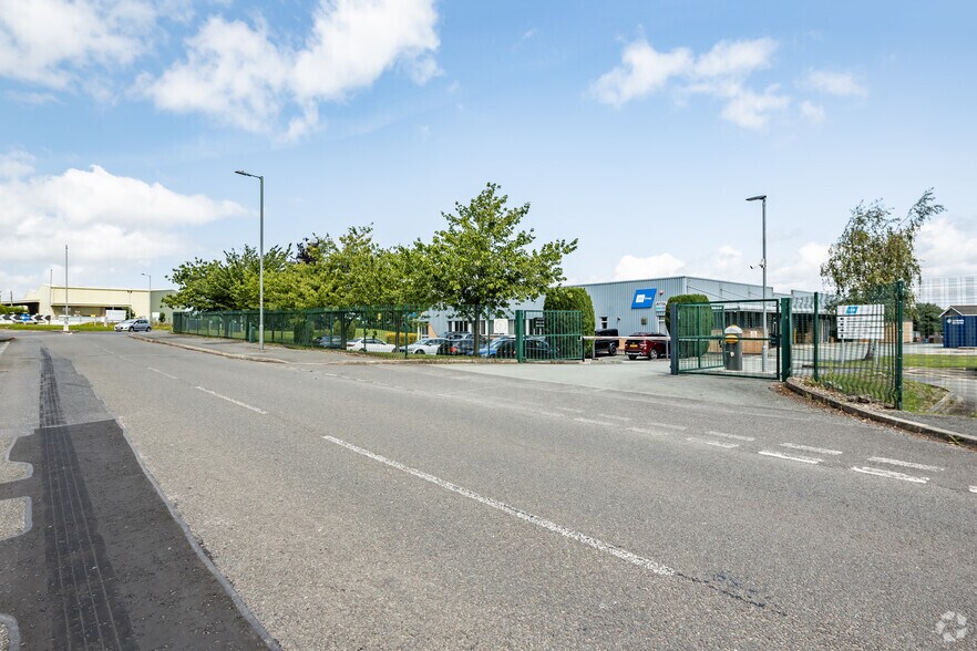 Manor Ln, Deeside à vendre - Photo de l’immeuble – Image 3 sur 4