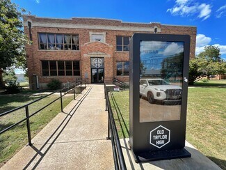 Plus de détails pour 410 W 7th St, Taylor, TX - Local commercial à louer