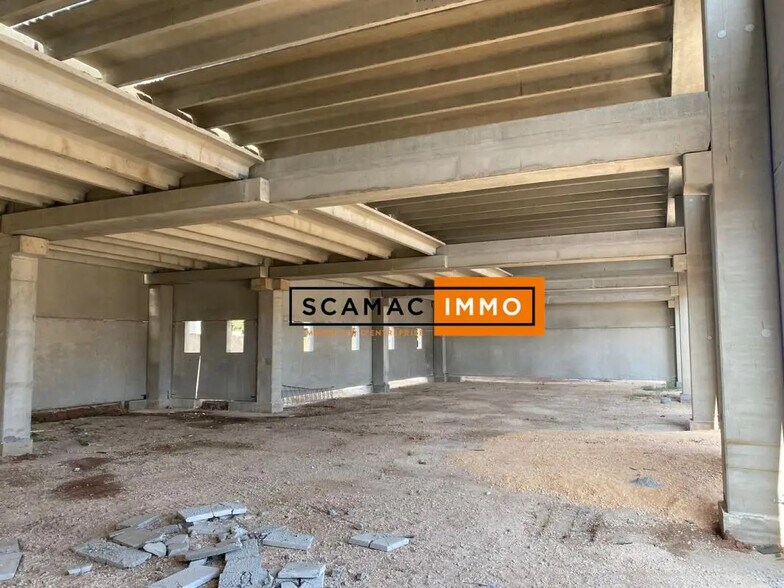 Industriel/Logistique dans La Seyne-sur-Mer à louer - Photo de l’immeuble – Image 2 sur 7