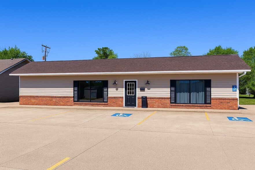313 W Meadow Ave, Springdale, AR à louer - Photo de l’immeuble – Image 3 sur 4