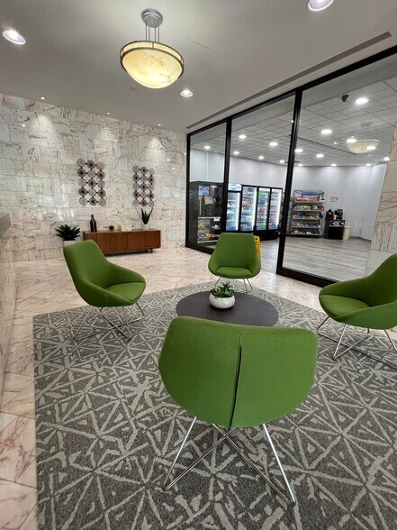 433 N Summit St, Toledo, OH à louer - Photo intérieure – Image 3 sur 21