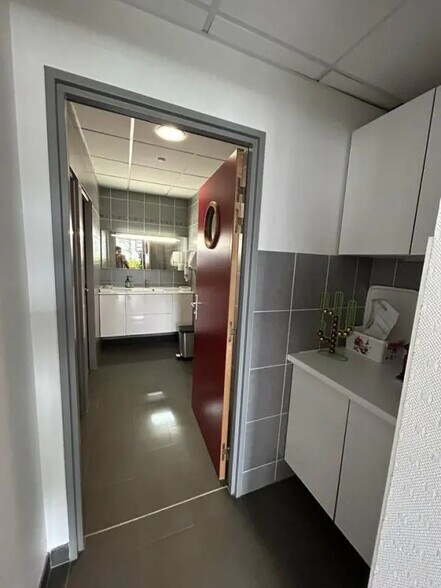 Bureau dans Seichamps à louer - Photo de l’immeuble – Image 2 sur 10