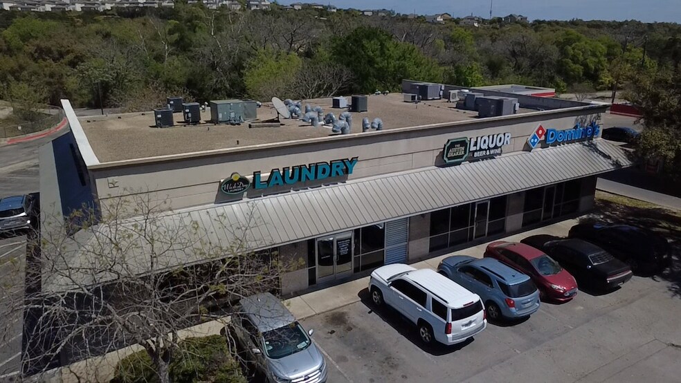 7626 W Highway 71, Austin, TX à louer - Photo de l’immeuble – Image 3 sur 8
