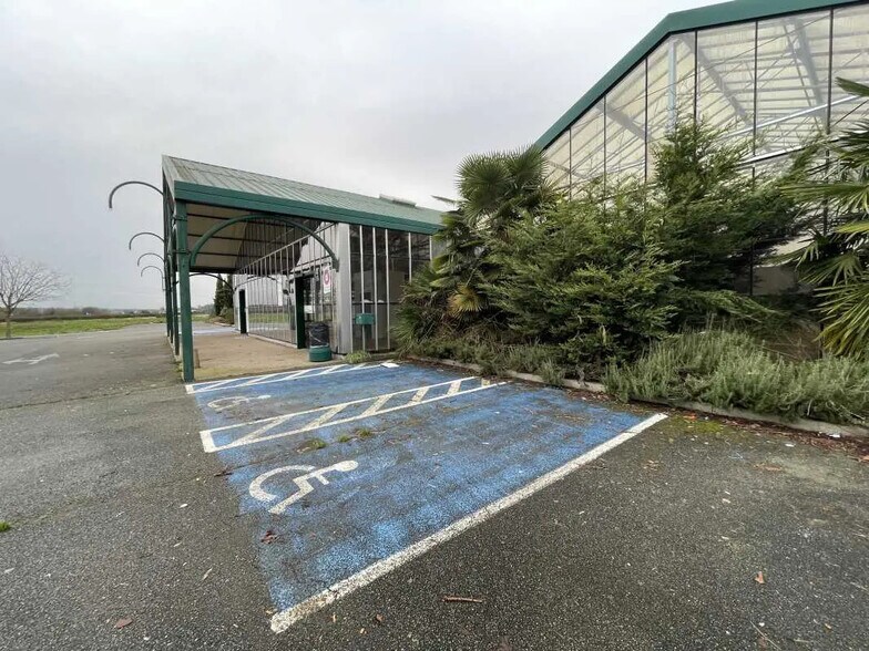 Local commercial dans Chambly à vendre - Photo de l’immeuble – Image 1 sur 9