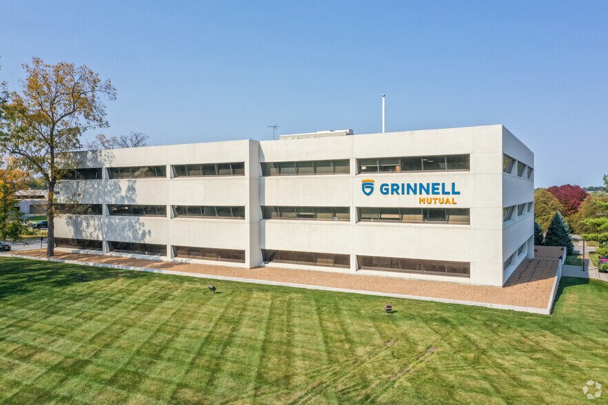 2829 Westown Pky, West Des Moines, IA à louer - Photo de l’immeuble – Image 3 sur 11