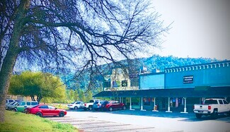 Plus de détails pour 40879 Highway 41, Oakhurst, CA - Local commercial à vendre
