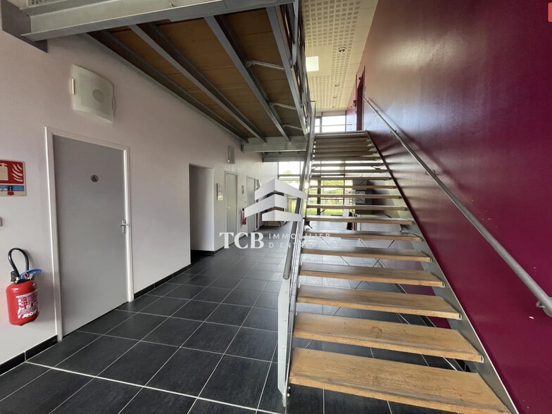 Bureau dans Saint-Herblain à louer - Hall d’entrée – Image 2 sur 7