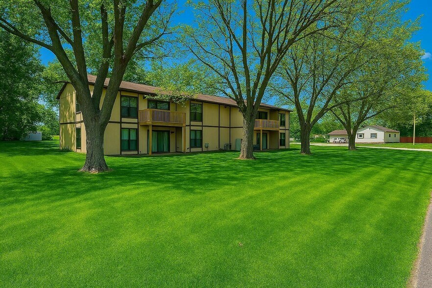 230 N Corning St, Farwell, MI à vendre - Photo de l’immeuble – Image 2 sur 11