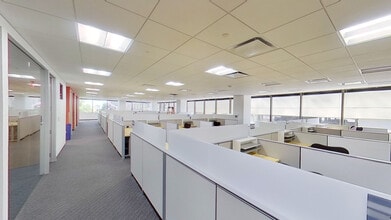 613 NW Loop 410, San Antonio, TX à louer Numérisation 3D Matterport– Image 1 sur 7