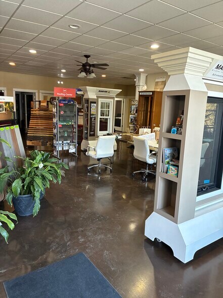 42 Windsor Hwy, New Windsor Township, NY à louer - Photo intérieure – Image 3 sur 47