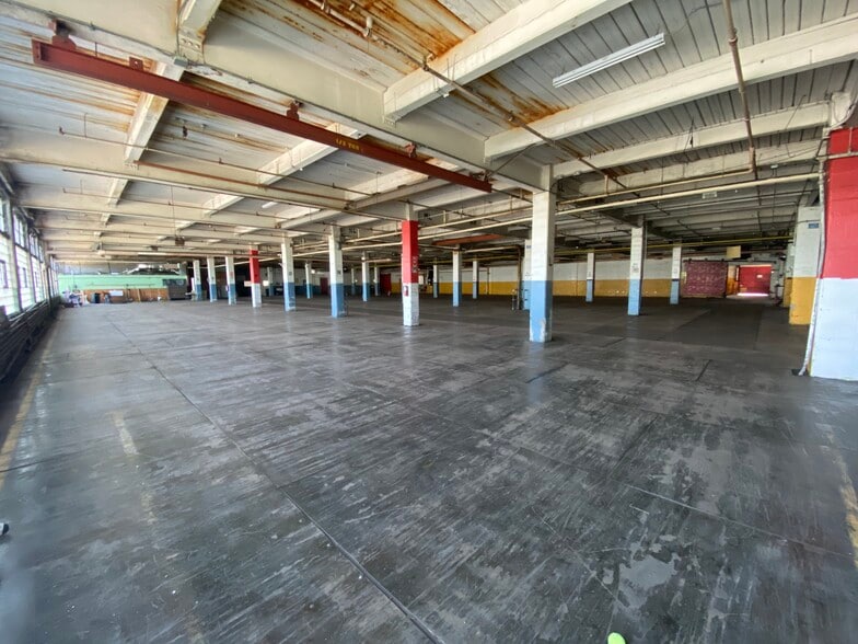 11 Berkshire St, Holyoke, MA à louer - Photo intérieure – Image 2 sur 5