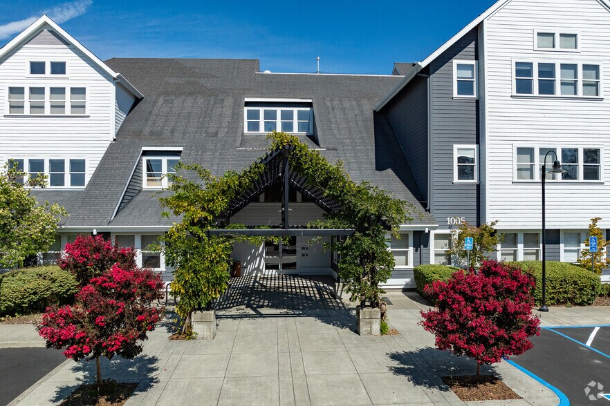 1005 Gravenstein Hwy, Sebastopol, CA à vendre - Photo de l’immeuble – Image 2 sur 3