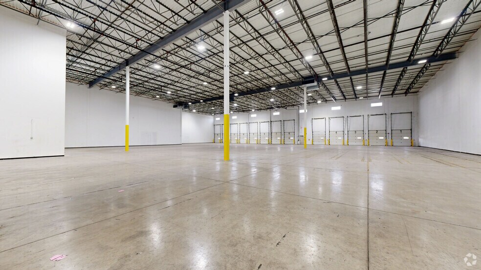 11101 Franklin Ave, Franklin Park, IL à louer - Numérisation 3D Matterport – Image 2 sur 20