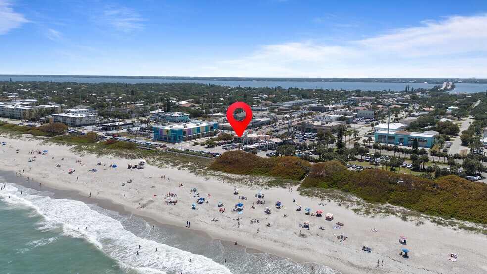 2 Fifth Ave, Indialantic, FL à louer - Photo de l’immeuble – Image 3 sur 21