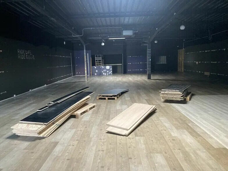 Local commercial dans Saint-Alban-Leysse à louer - Photo intérieure – Image 3 sur 3
