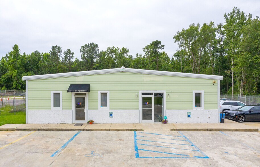 5319 E Jim Bilton Blvd, Saint George, SC à vendre - Photo de l’immeuble – Image 2 sur 3