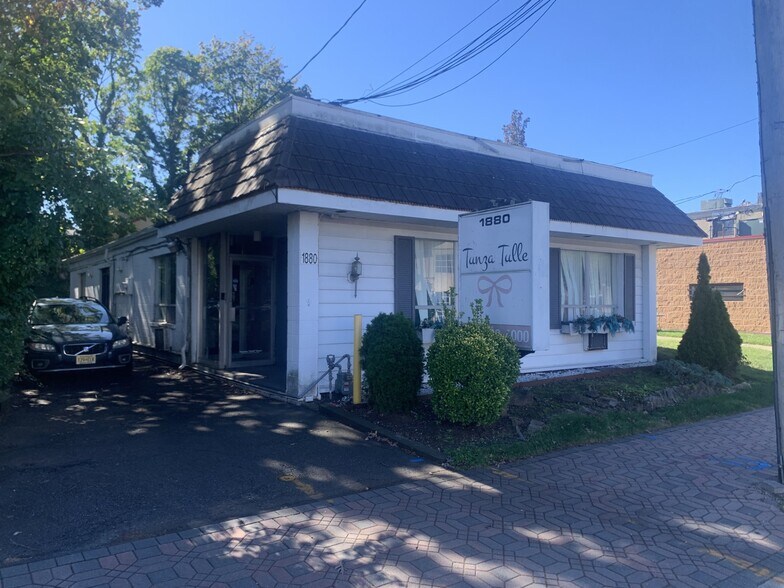 1880 Morris Ave, Union Township, NJ à louer - Photo principale – Image 1 sur 14