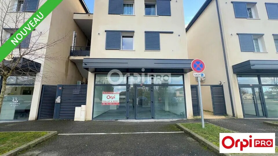Local commercial dans Romans-sur-Isère à louer Photo de l’immeuble– Image 1 sur 6