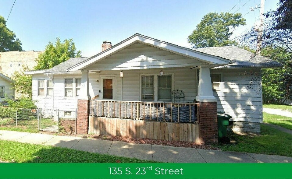 135 S 23rd St, Decatur, IL à vendre - Photo principale – Image 1 sur 1