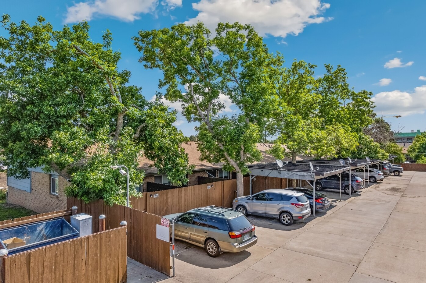 1220 Allison St, Lakewood, CO à vendre Photo principale– Image 1 sur 11