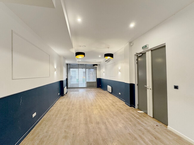 Plus de détails pour 201 Rue Saint-Martin, Paris - Local commercial à louer