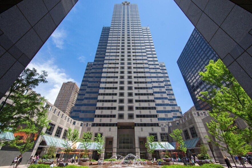 2001 Market St, Philadelphia, PA à louer - Photo principale – Image 1 sur 1