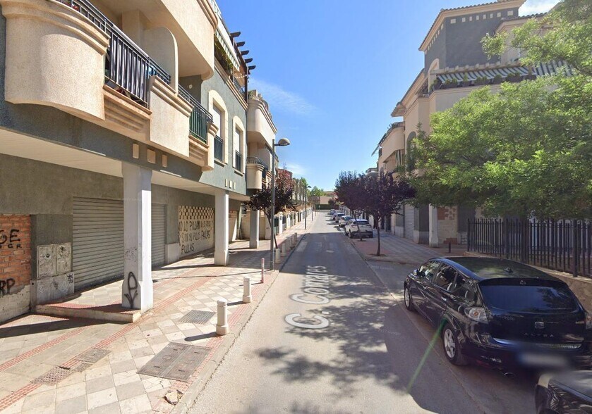 Local commercial dans Atarfe, Granada à vendre - Photo de l’immeuble – Image 2 sur 6