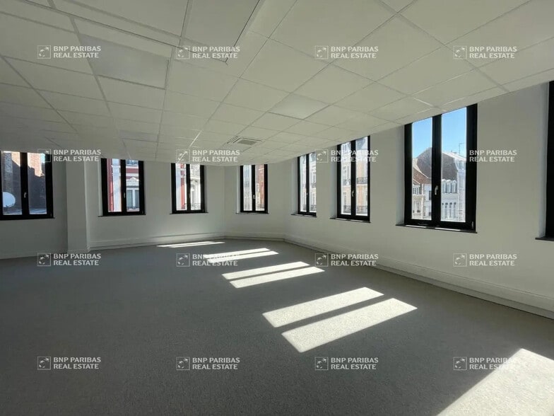 84 Rue Nationale, Lille à louer - Photo de l’immeuble – Image 2 sur 8